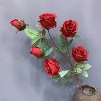 кустовая роза премиум красный