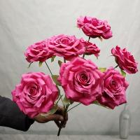 букет роз фуксия