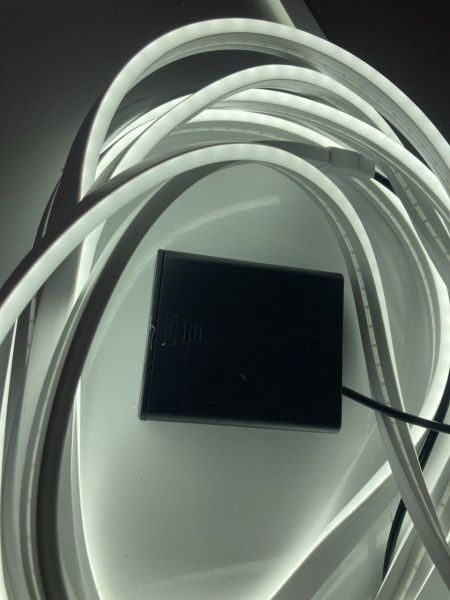 Неон 5 метров на батарейках холодный белый