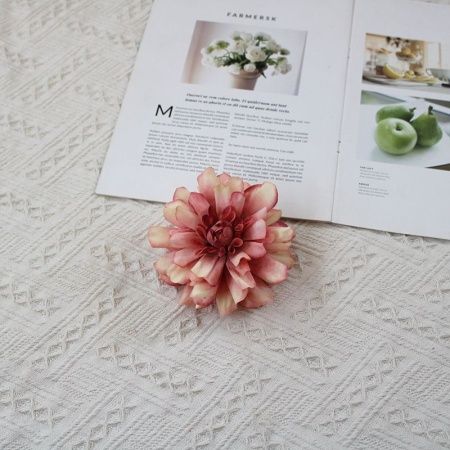 пачка 20 штук георгин пасифик бежево-красный