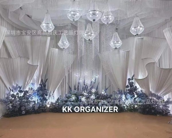 люстра 46 см х 60 см серебро