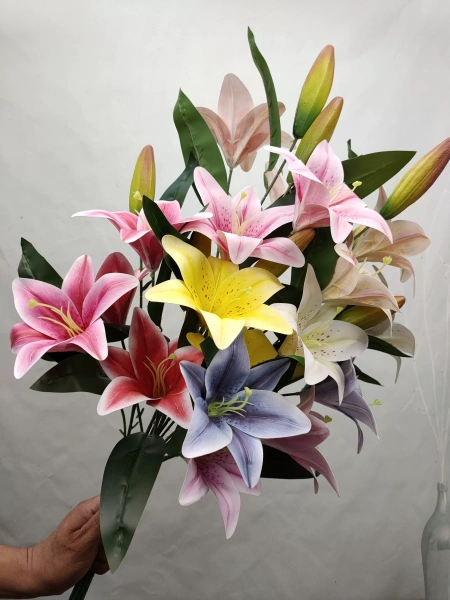 лилия двойная фуксия